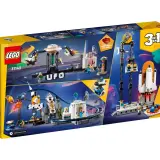 Zestaw LEGO Creator 3 w 1 z kosmiczną kolejką górską zabawką, statkiem kosmicznym i innymi modelami.