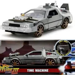 Model **delorean auto** z filmu "Powrót do przyszłości III", gotowy do podróży w czasie.
