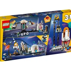 Zestaw LEGO Creator 3 w 1 z kosmiczną kolejką górską zabawką, statkiem kosmicznym i innymi modelami.