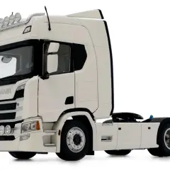 Biały model ciężarówki Scania z błyszczącymi detalami i czterema światłami na dachu.