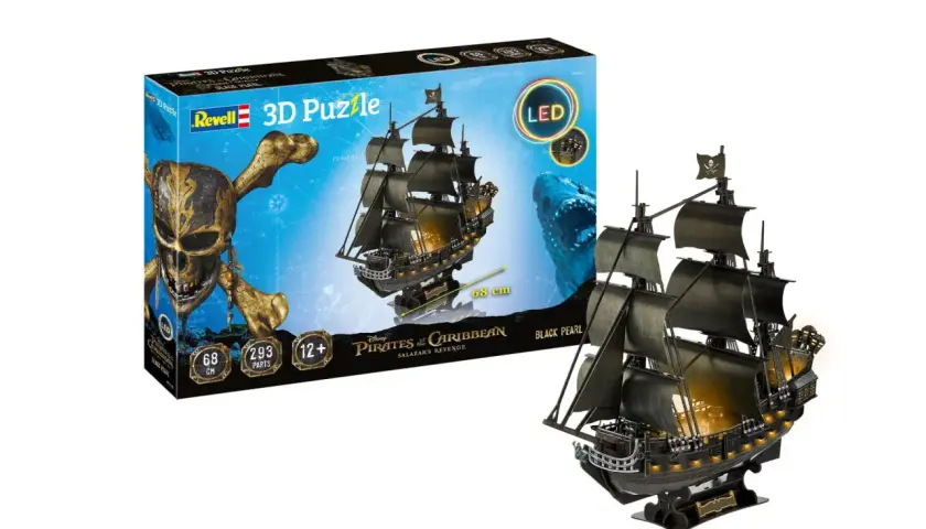 Zbuduj swój własny statek piracki "Black Pearl" z puzzli 3D! Zestaw zawiera 293 elementy i świecące diody LED.