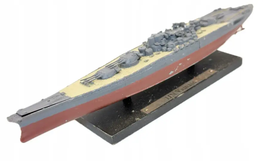 Model Yamato - jak wybrać skalę i zestaw na start?
