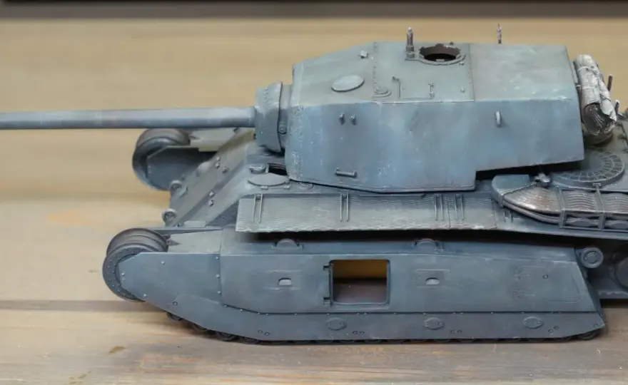 ARL 44 - jak zbudować i pomalować jego model?