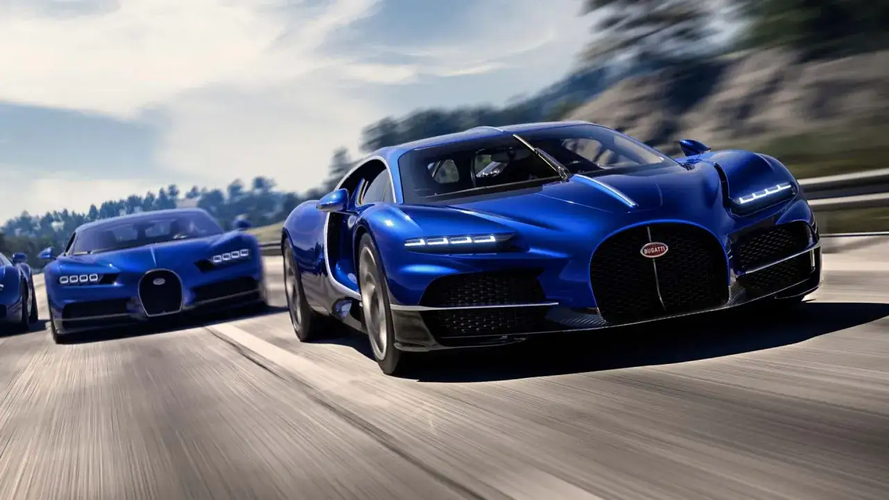 Trzy niebieskie bugatti modele pędzą po drodze, tworząc wrażenie prędkości i luksusu.