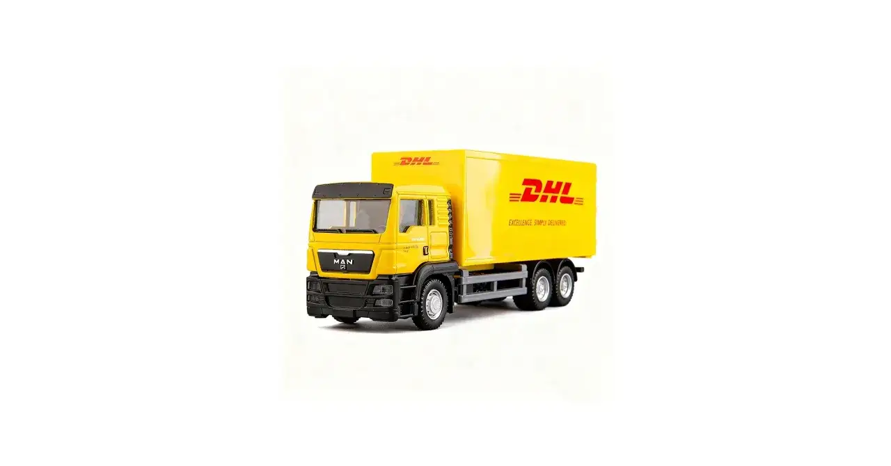 Ż&oacute;łta ciężar&oacute;wka DHL, model zabawka, gotowa do dostarczenia paczek.